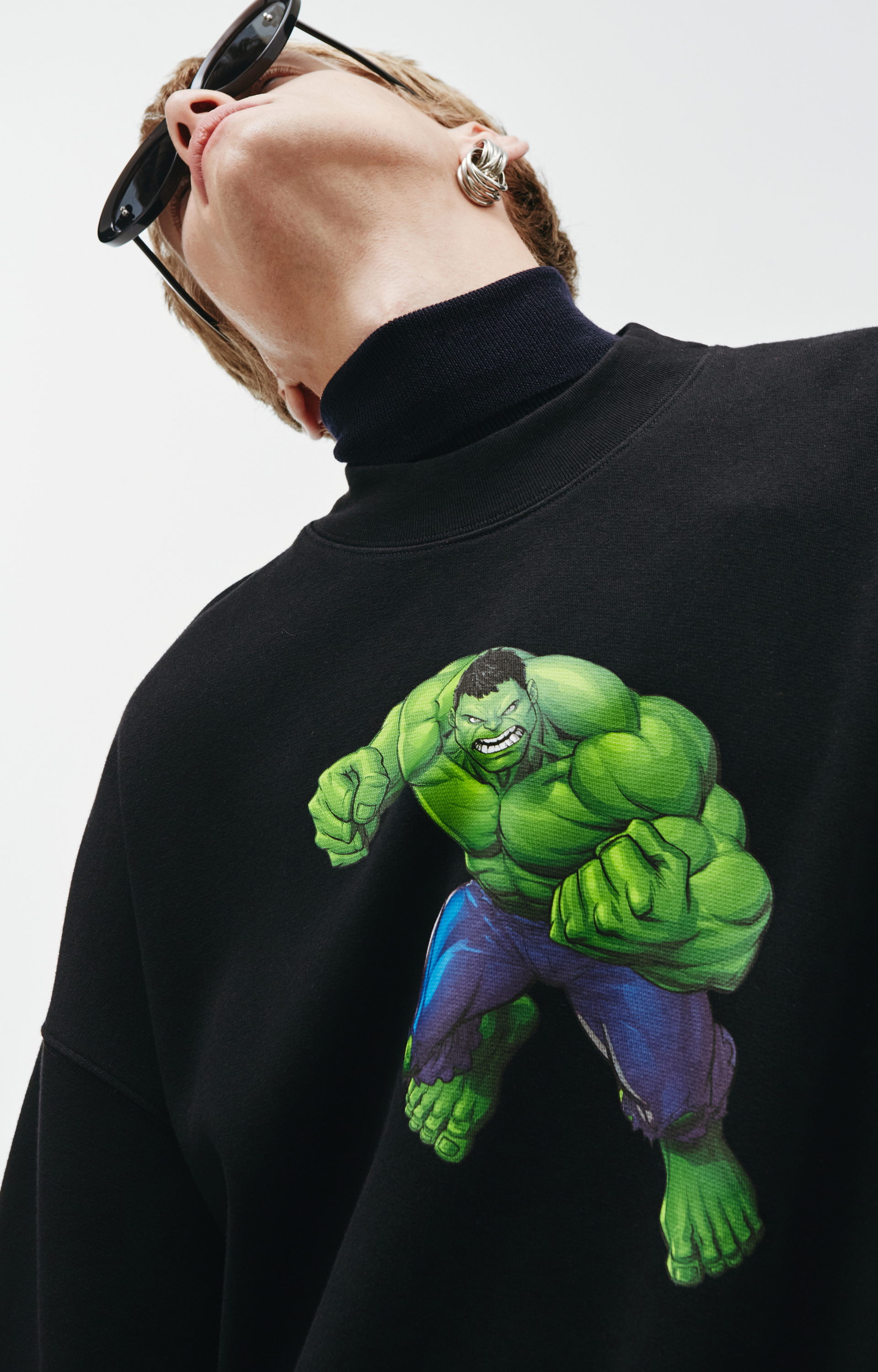 Balenciaga Черный свитшот с принтом Balenciaga х Marvel