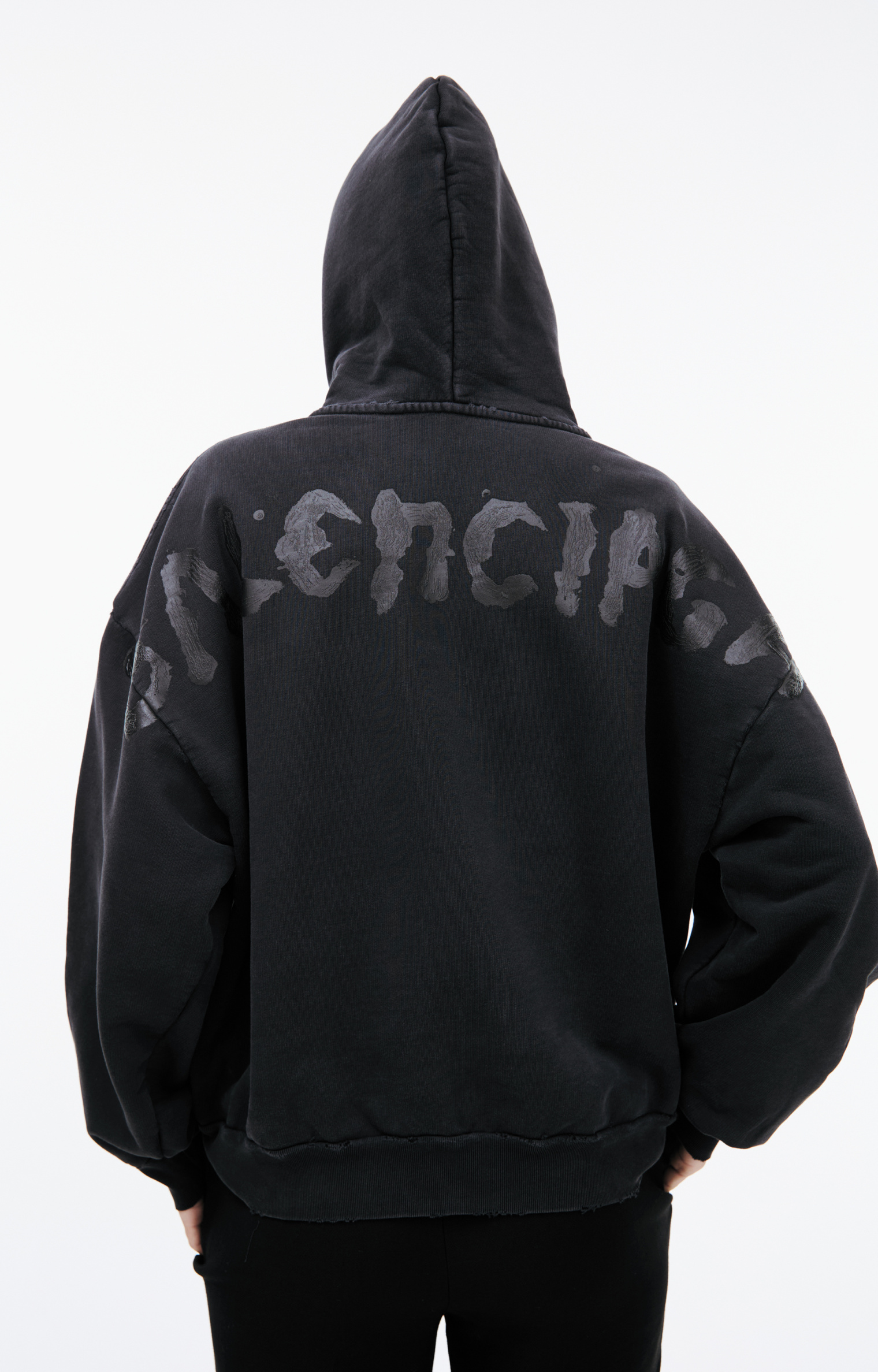 Balenciaga Худи-803264/TRVU1/1041 принт лого краской на спине, на молнии. выстир черн