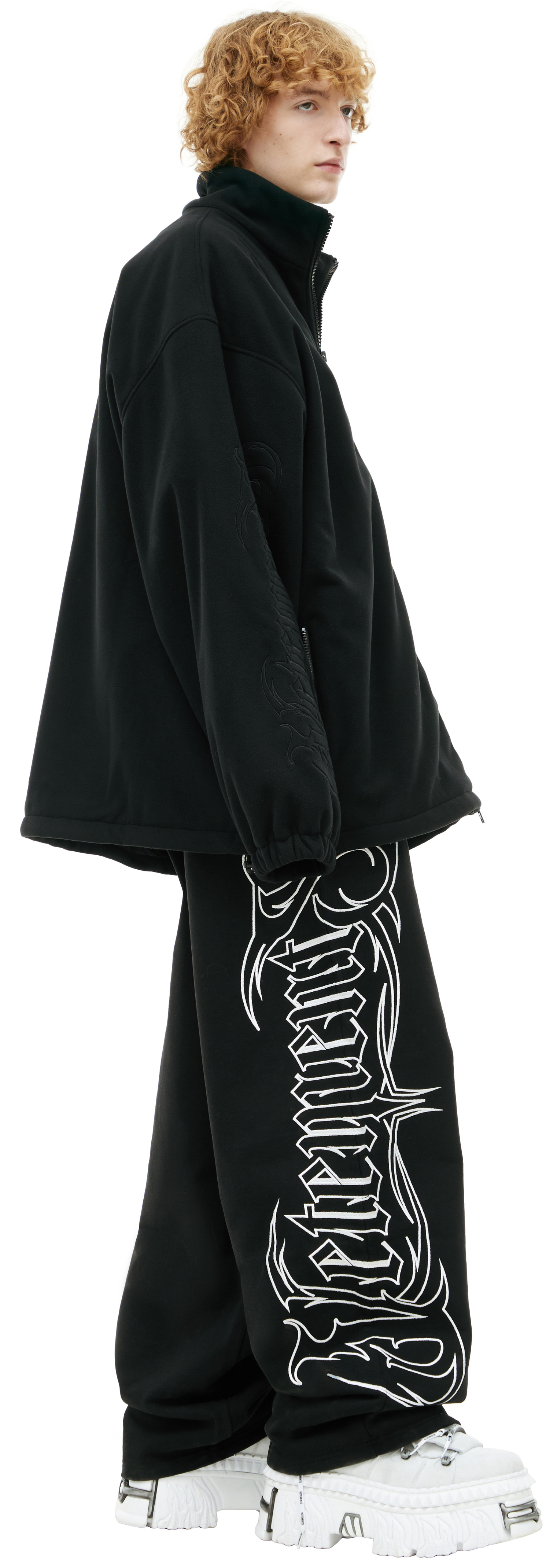 VETEMENTS Флисовая куртка с логотипом