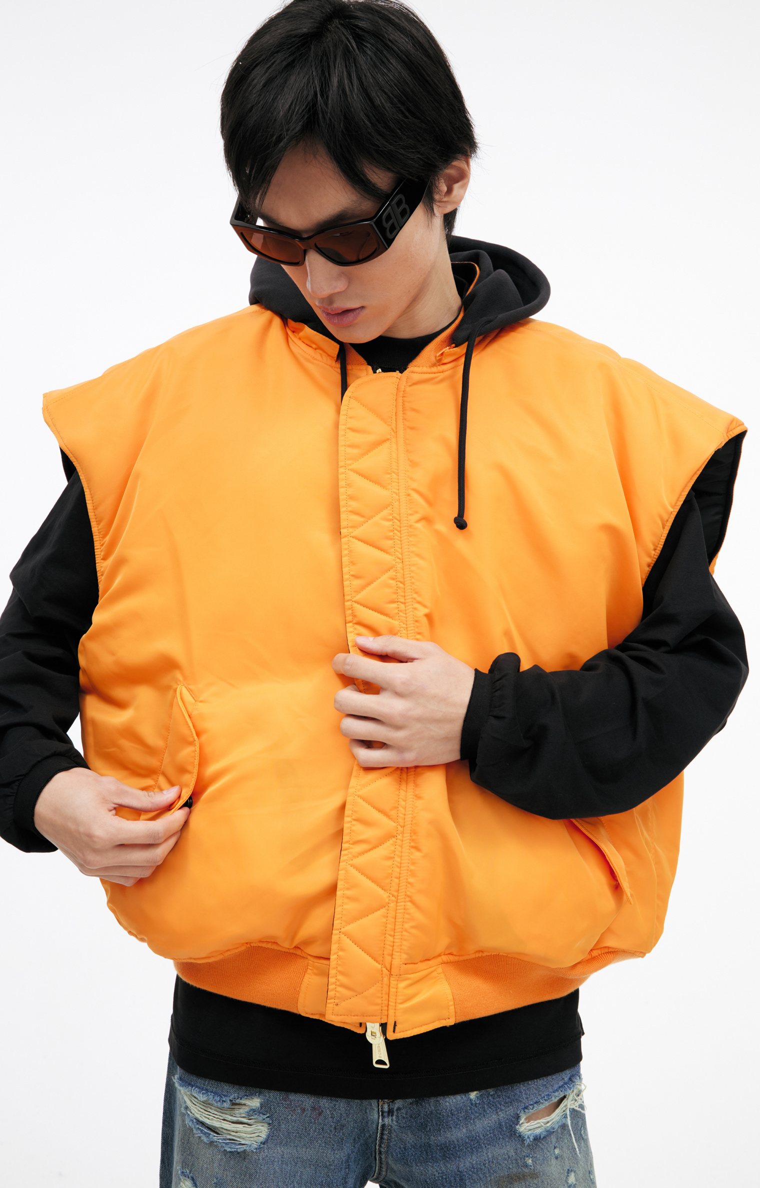 VETEMENTS Двусторонний жилет-бомбер с капюшоном